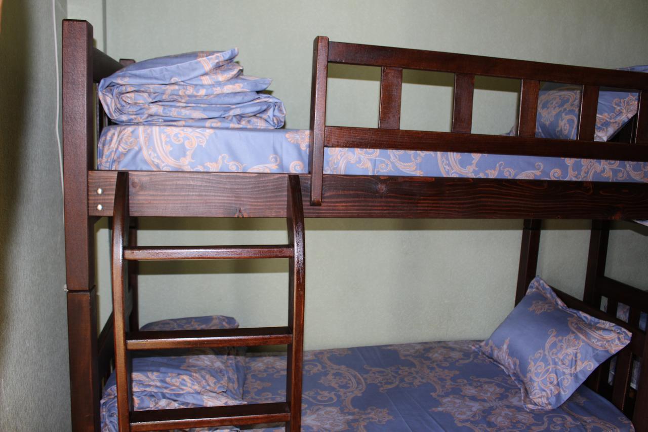 Herrmas Hostel Тбилиси Экстерьер фото