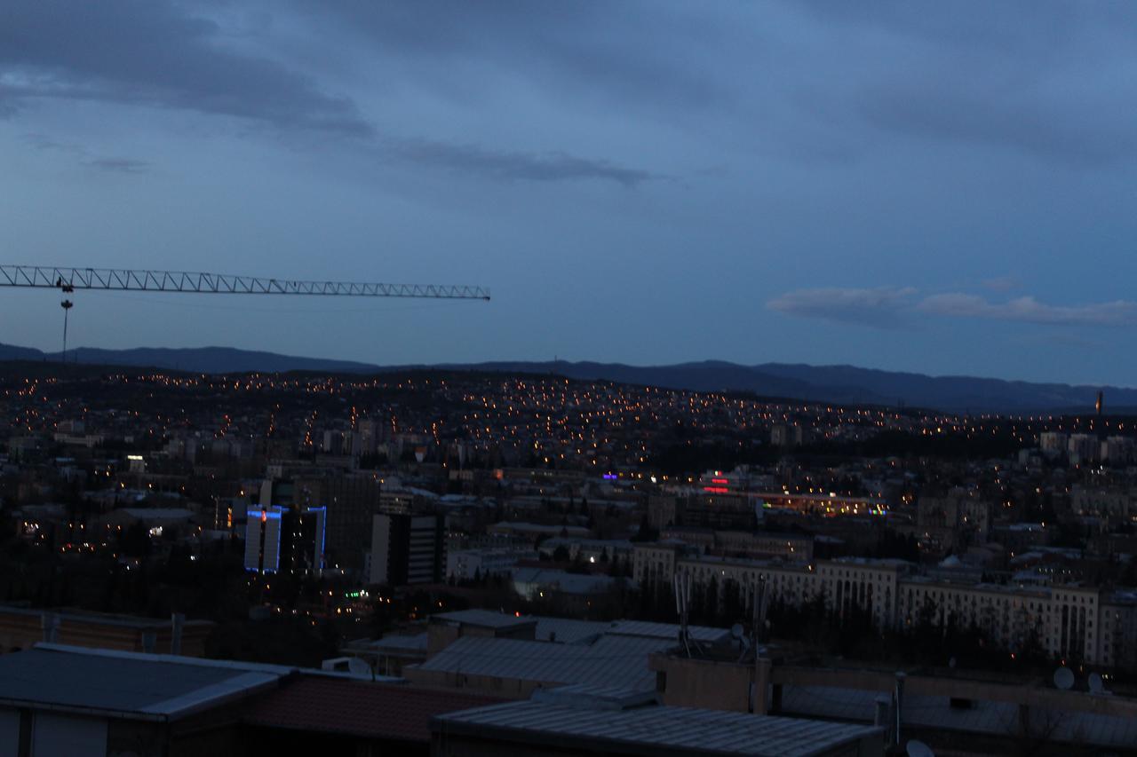Herrmas Hostel Тбилиси Экстерьер фото