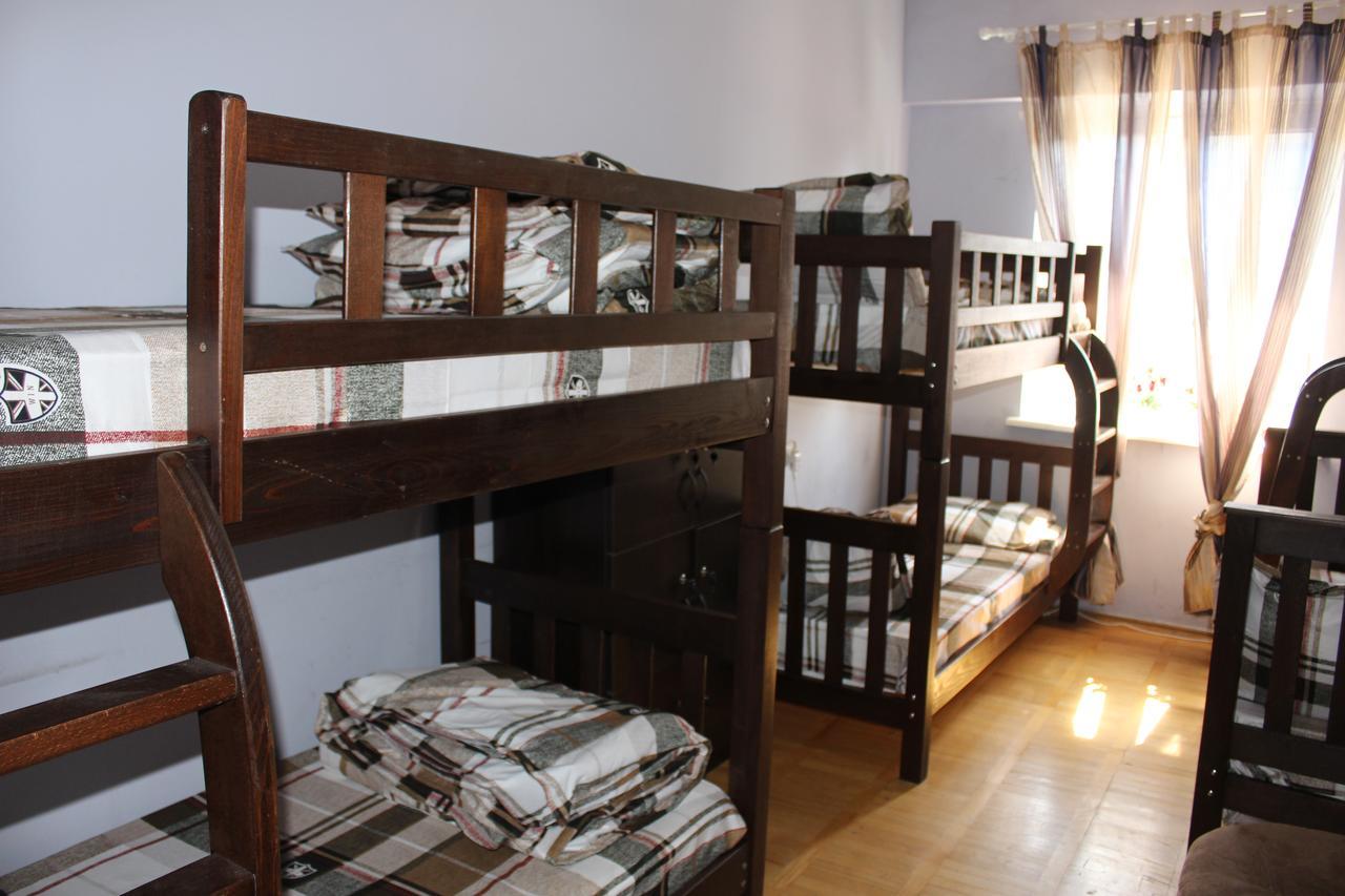 Herrmas Hostel Тбилиси Экстерьер фото